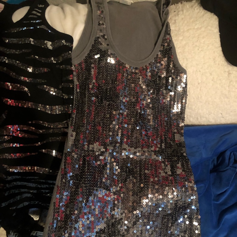 Grey tank top with shimmer sparkles